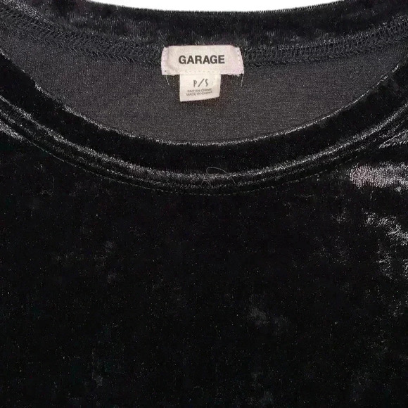 BNWOT Garage clothing Velvet Crop Top size S in Black - Picture 4 of 4